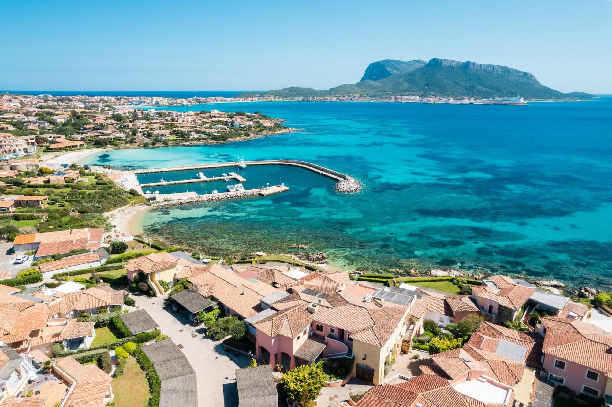 S'Abba Seafront Apartments - Your House In Sardinia 阿兰奇湾城 外观 照片