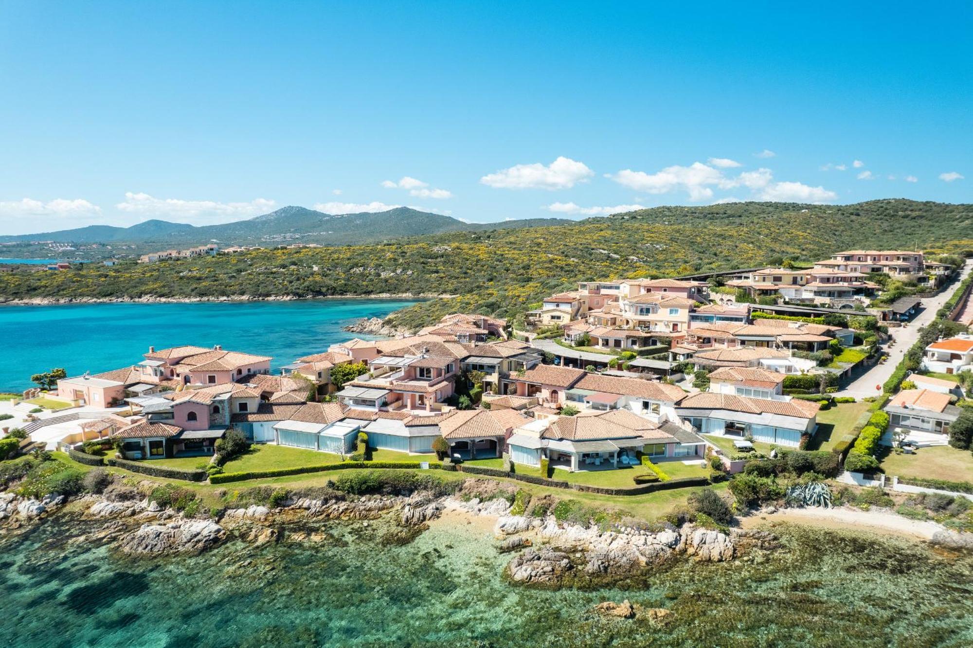 S'Abba Seafront Apartments - Your House In Sardinia 阿兰奇湾城 外观 照片
