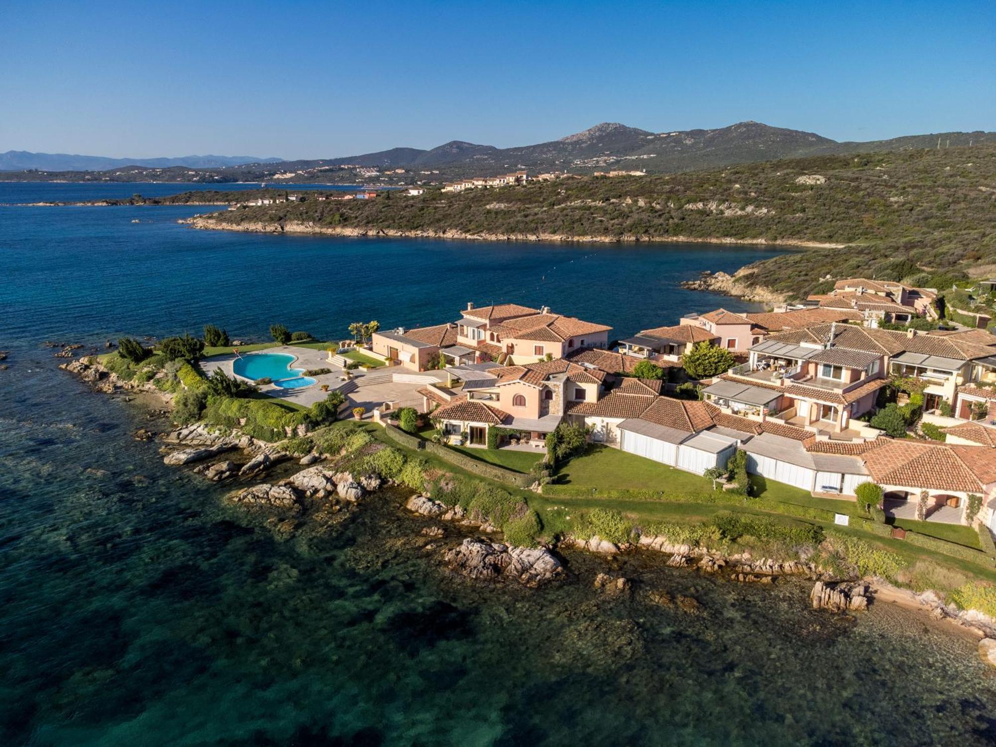 S'Abba Seafront Apartments - Your House In Sardinia 阿兰奇湾城 外观 照片