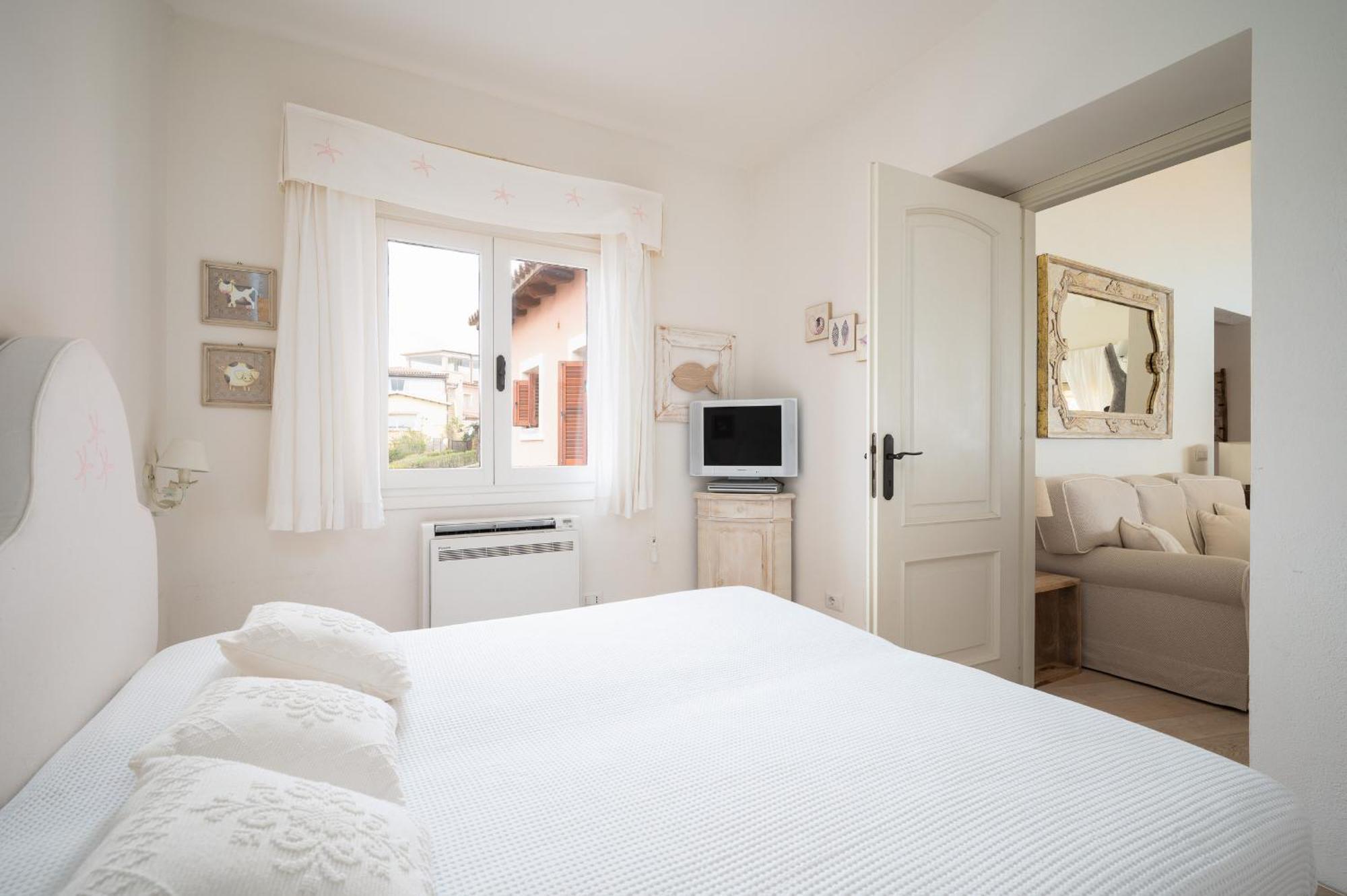 S'Abba Seafront Apartments - Your House In Sardinia 阿兰奇湾城 外观 照片
