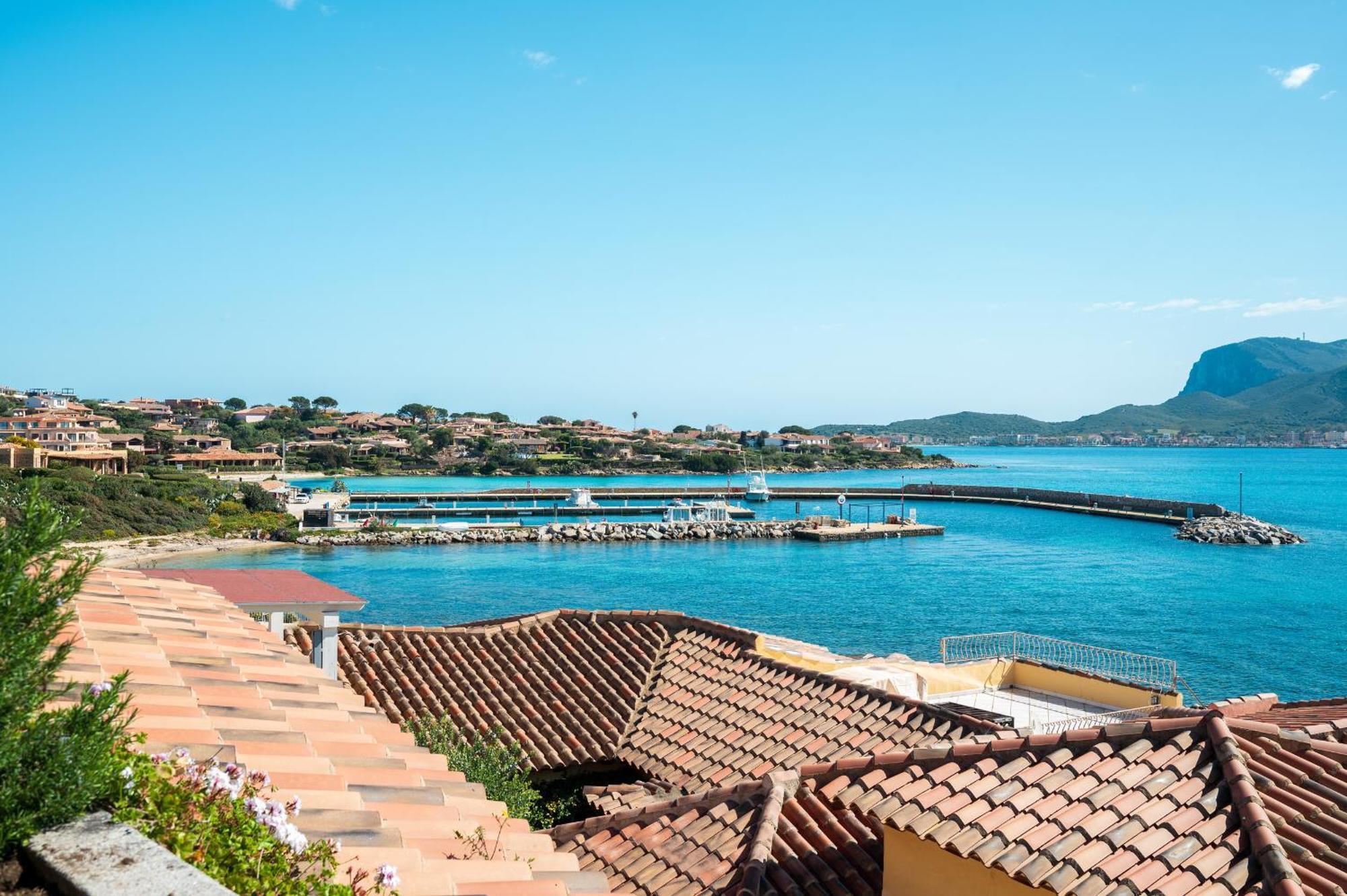 S'Abba Seafront Apartments - Your House In Sardinia 阿兰奇湾城 外观 照片