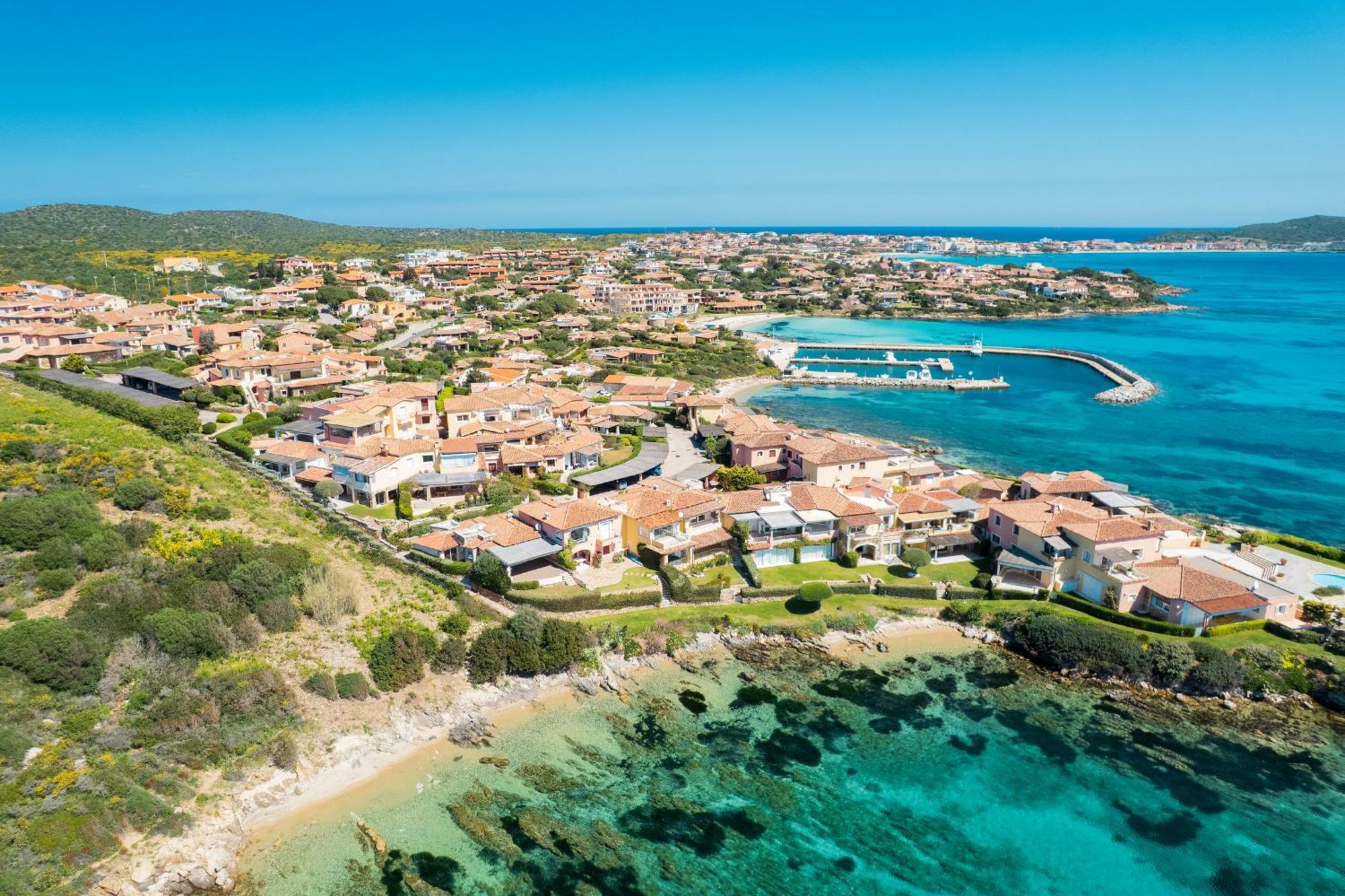 S'Abba Seafront Apartments - Your House In Sardinia 阿兰奇湾城 外观 照片