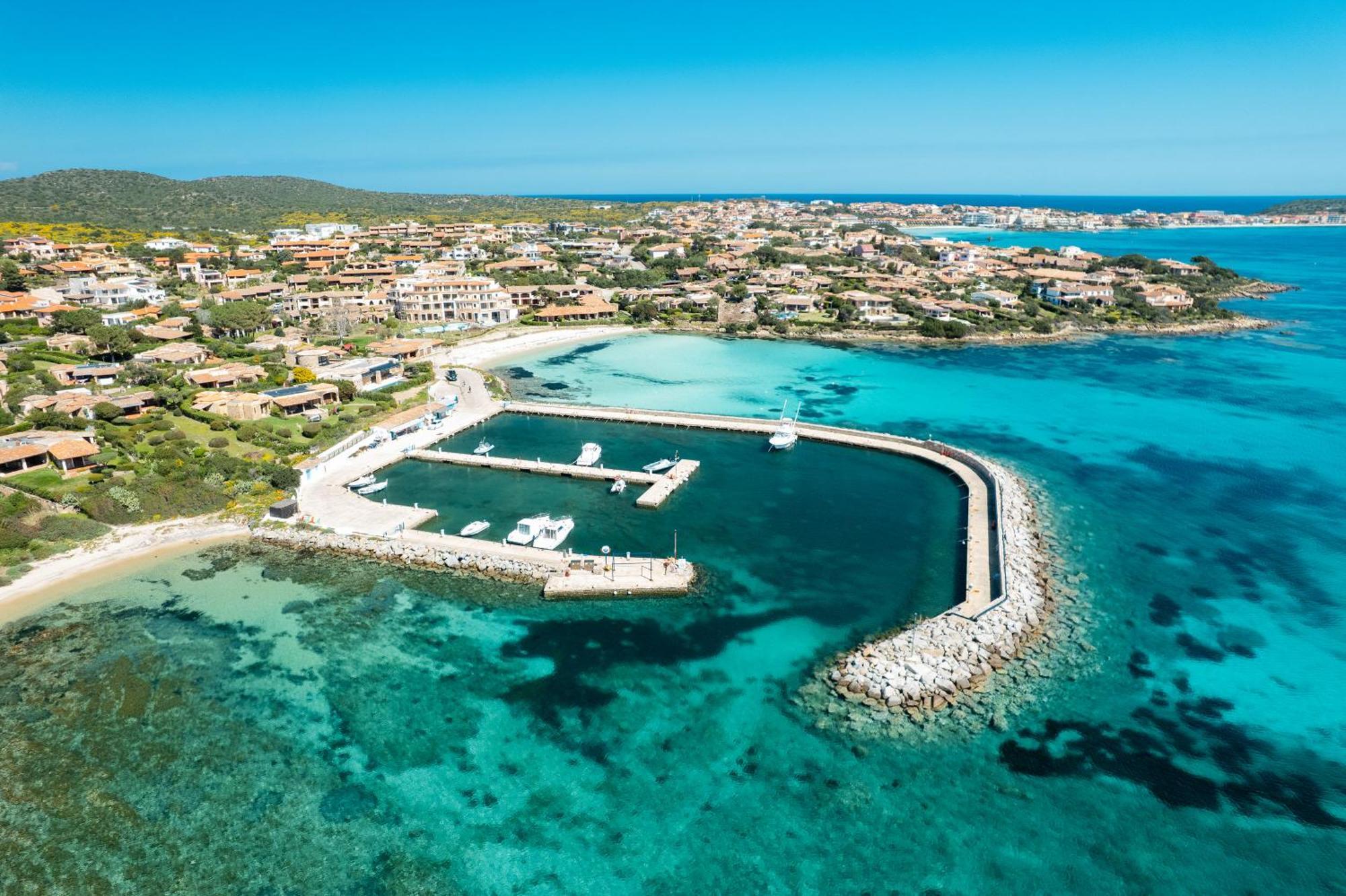 S'Abba Seafront Apartments - Your House In Sardinia 阿兰奇湾城 外观 照片