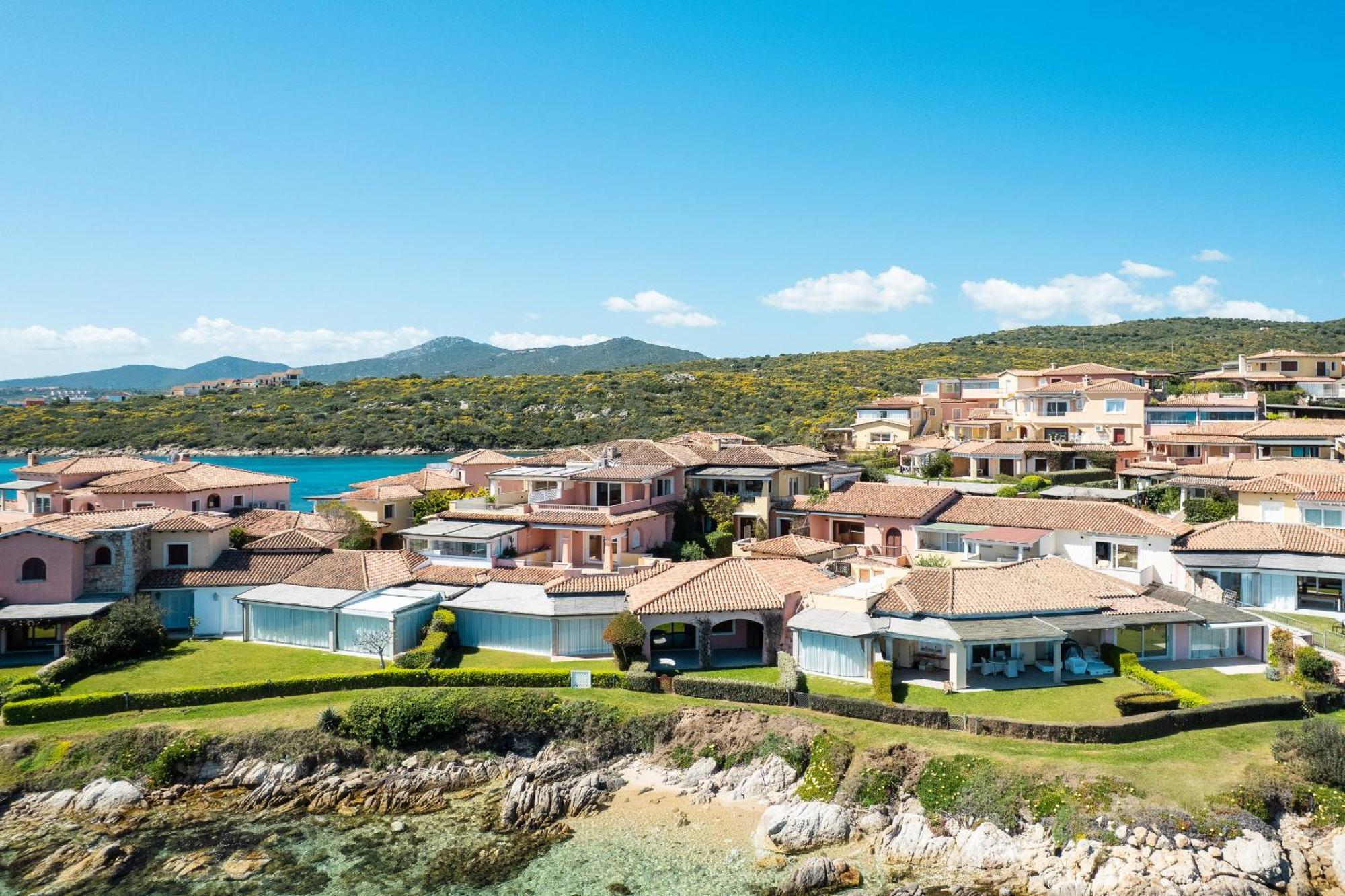 S'Abba Seafront Apartments - Your House In Sardinia 阿兰奇湾城 外观 照片